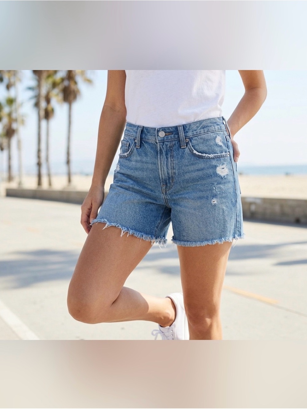 Lucky Brand Los Angeles Boyfriend Shorts Distressed Size 6/28
